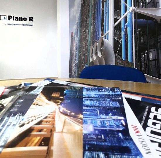 Vista da sala da Plano R.